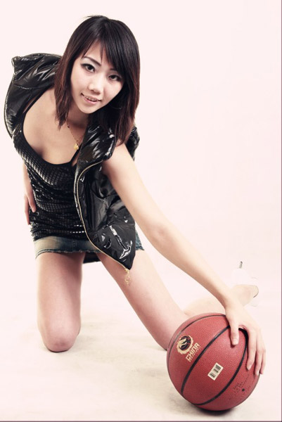 特别专辑漂亮学生MM变身蓝球性感美女