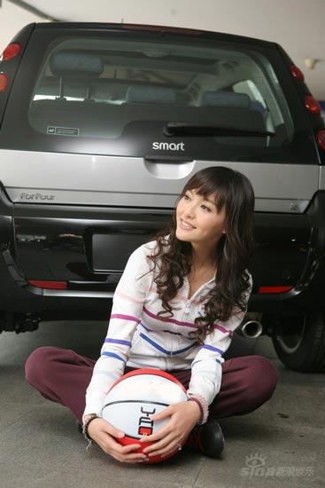 特别专辑漂亮学生MM变身蓝球性感美女