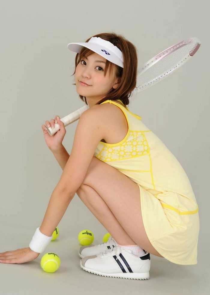 最新桃原美奈之网球美女壁纸