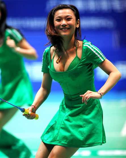 最新羽球宝贝挥拍热舞,身材傲人“胸”器逼人图集