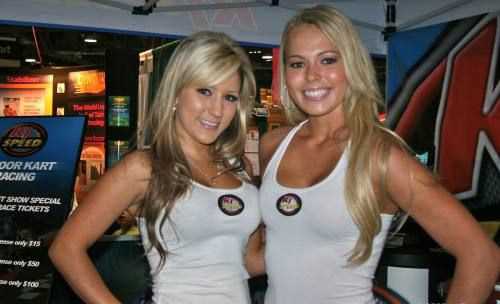 优质性感赛车宝贝秒杀观众相册