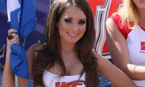 优质性感赛车宝贝秒杀观众相册