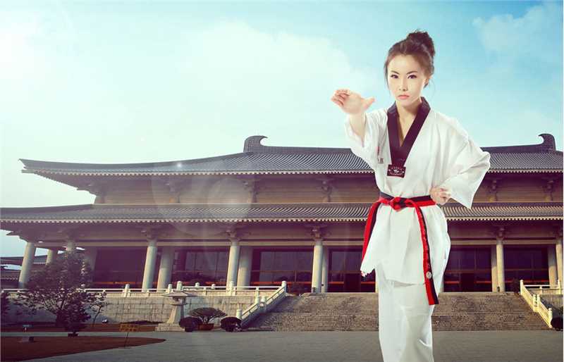 时尚佳丽动感,诠释跆拳道精髓