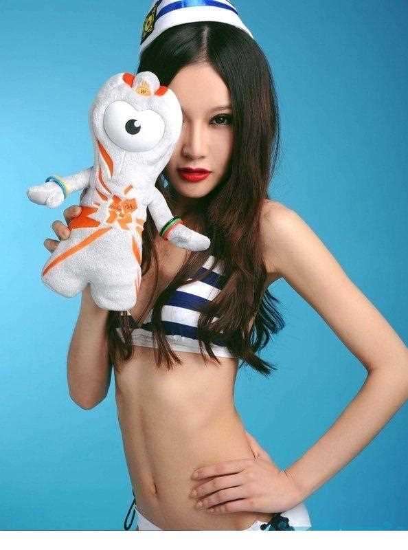 最全空姐比基尼助阵奥运,腿长腰细笑容纯美相册