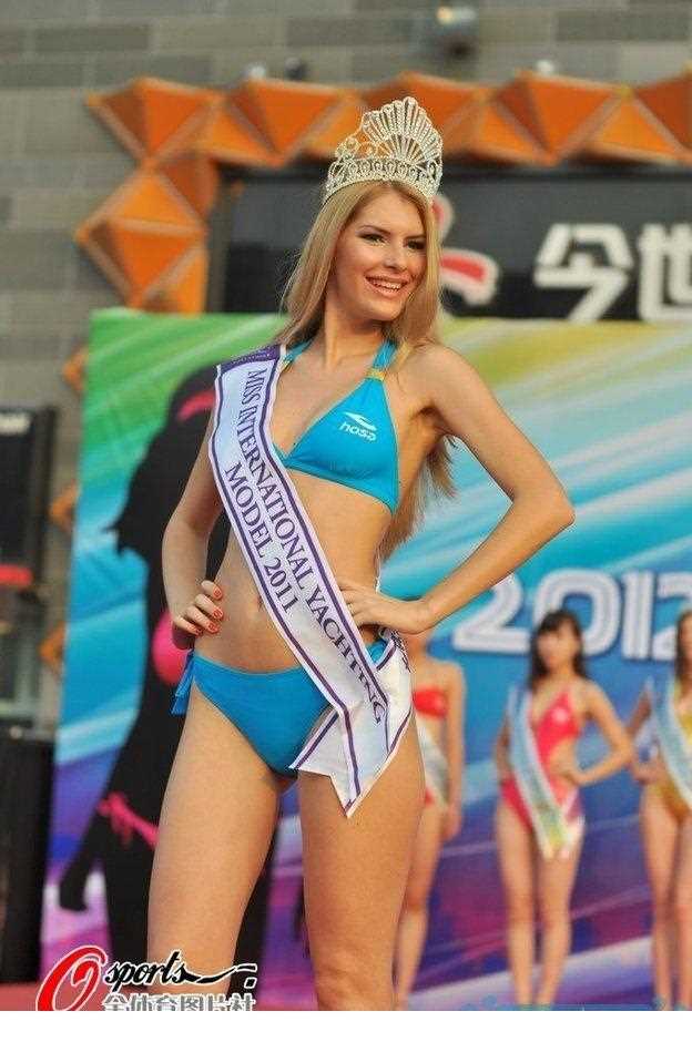 最新比基尼小姐为奥运助威,清凉性感惹遐思壁纸