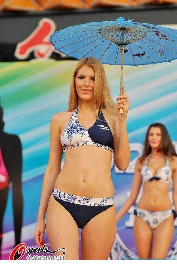 最新比基尼小姐为奥运助威,清凉性感惹遐思壁纸