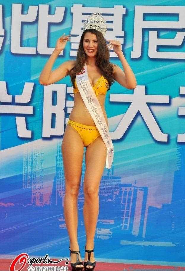 最新比基尼小姐为奥运助威,清凉性感惹遐思壁纸