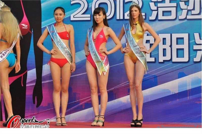 最新比基尼小姐为奥运助威,清凉性感惹遐思壁纸