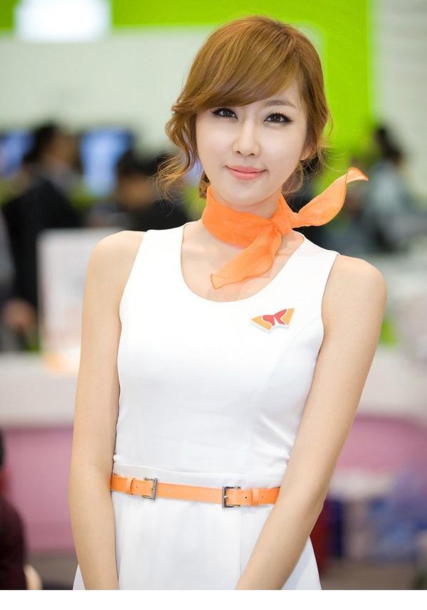 高清韩国模特超美Showgirl崔星儿图册