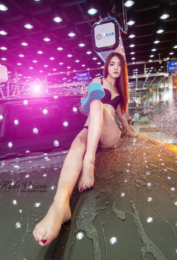 特别专辑性感比基尼洗车女郎图片