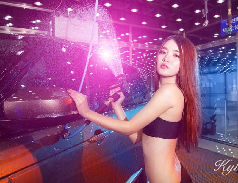 特别专辑性感比基尼洗车女郎图片