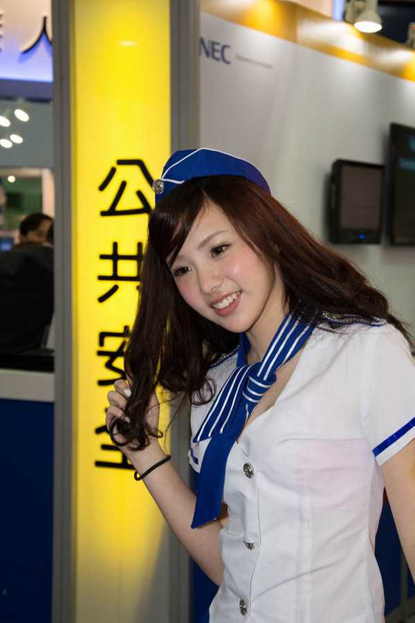 最新嫩模陈思颖制服可爱迷人壁纸