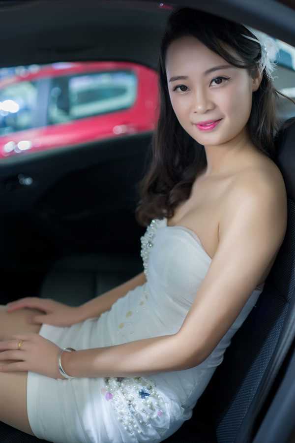 高清性感模特白衣纯洁高清大图图集