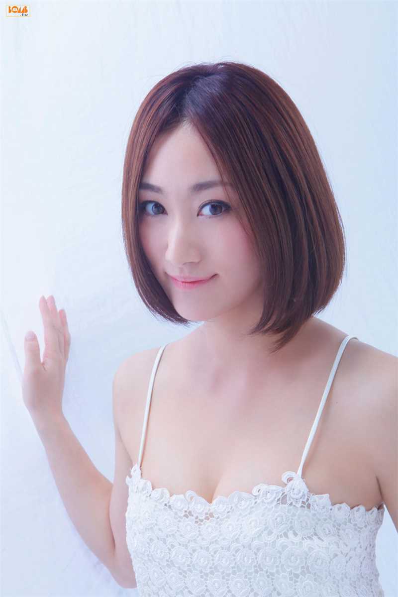 特别专辑短发日本女友吉永実夏私房照图片