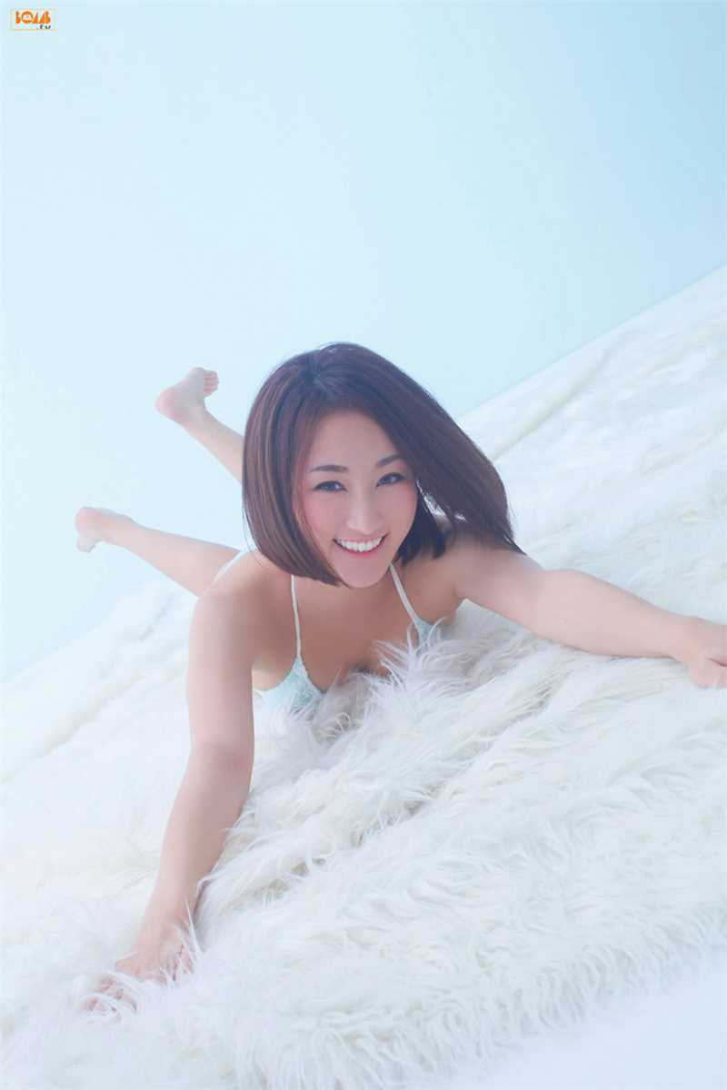 特别专辑短发日本女友吉永実夏私房照图片
