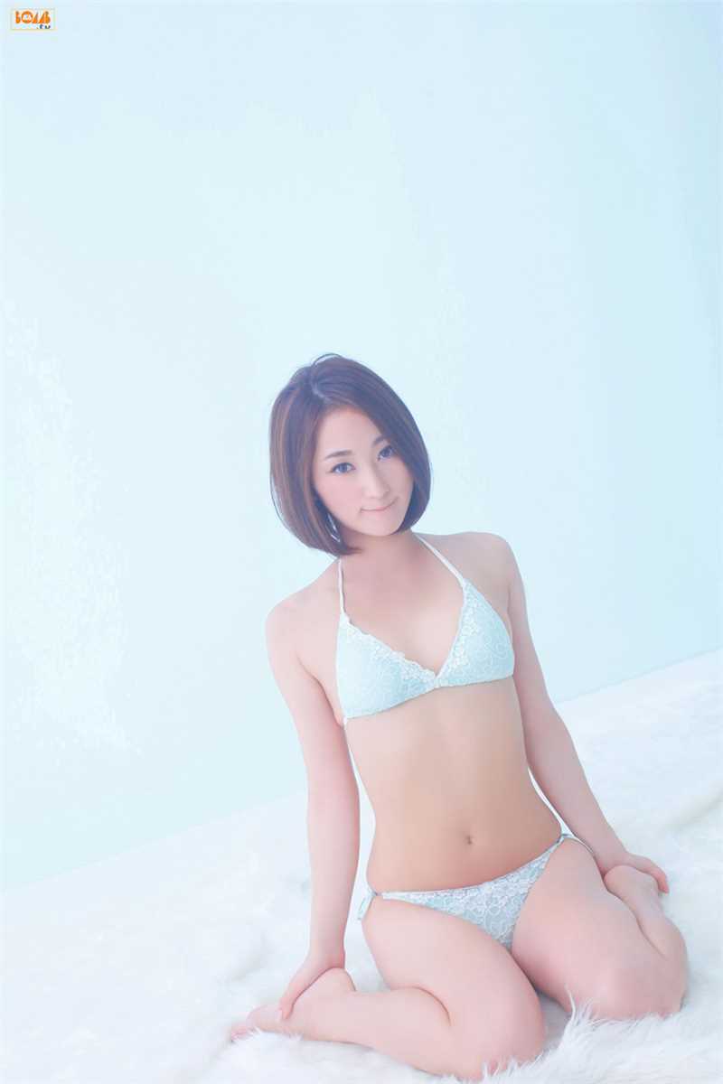 特别专辑短发日本女友吉永実夏私房照图片