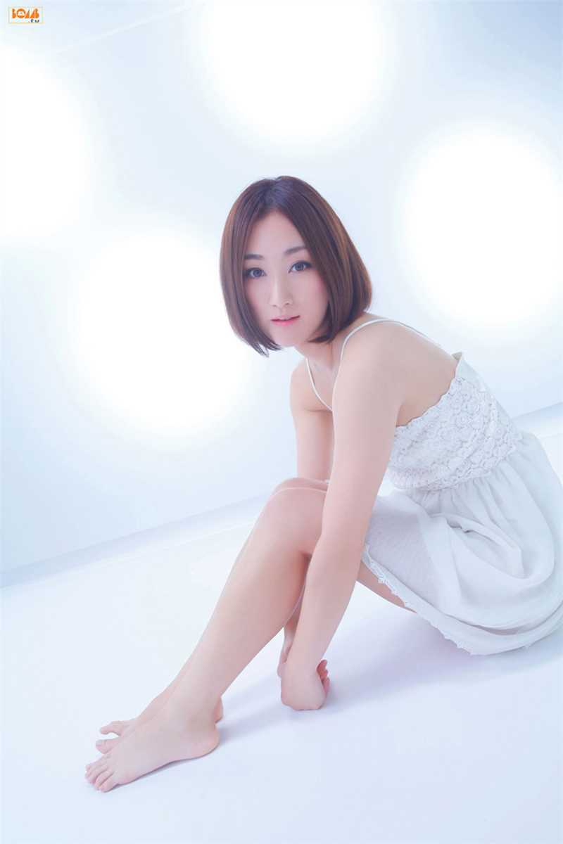 特别专辑短发日本女友吉永実夏私房照图片