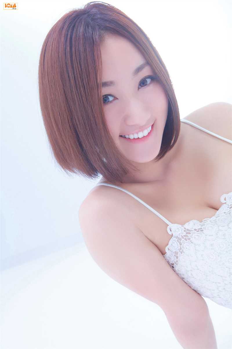 特别专辑短发日本女友吉永実夏私房照图片