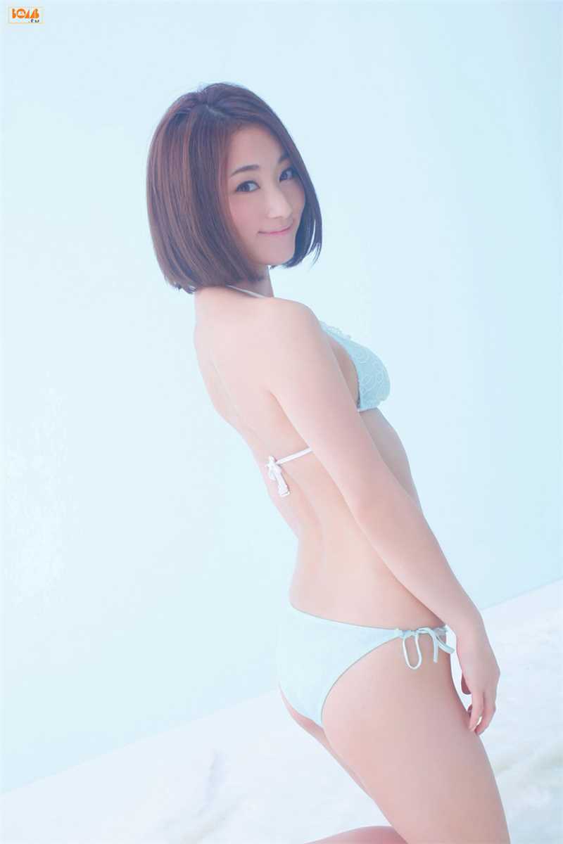 特别专辑短发日本女友吉永実夏私房照图片