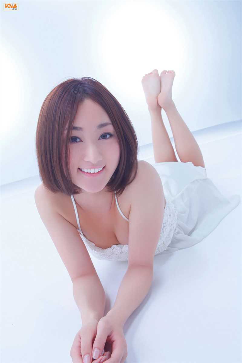 特别专辑短发日本女友吉永実夏私房照图片