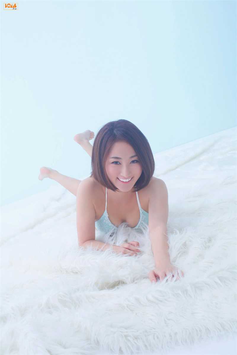 特别专辑短发日本女友吉永実夏私房照图片