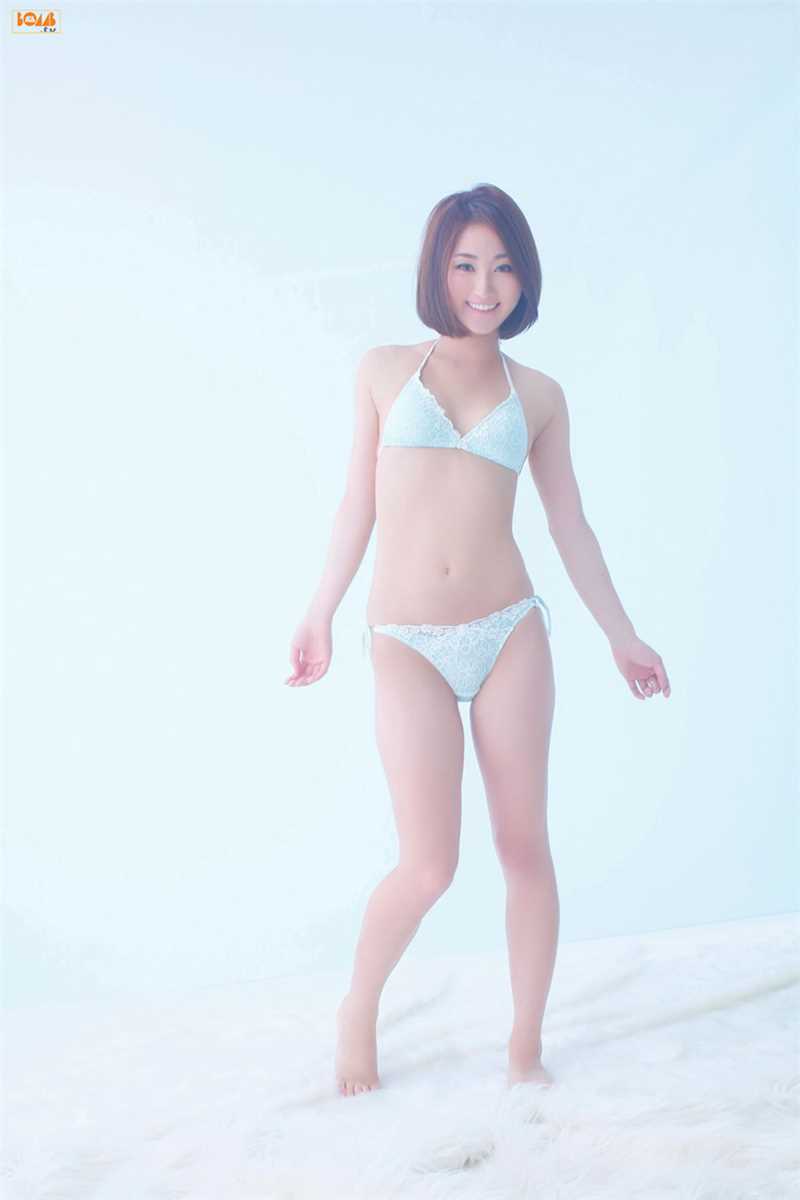 特别专辑短发日本女友吉永実夏私房照图片