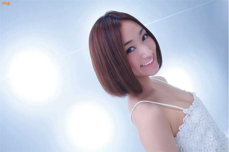 特别专辑短发日本女友吉永実夏私房照图片