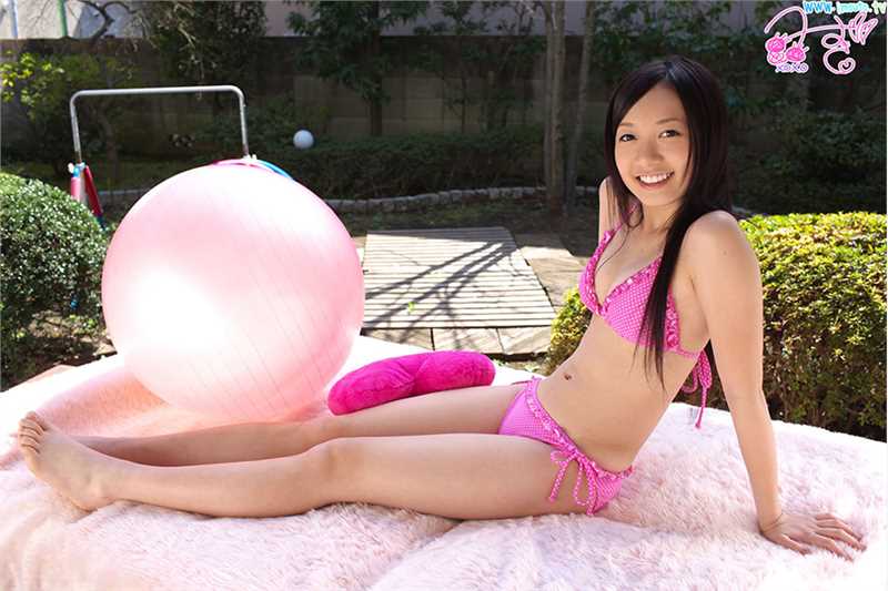 精选度假村性感比基尼有川瑞希图册