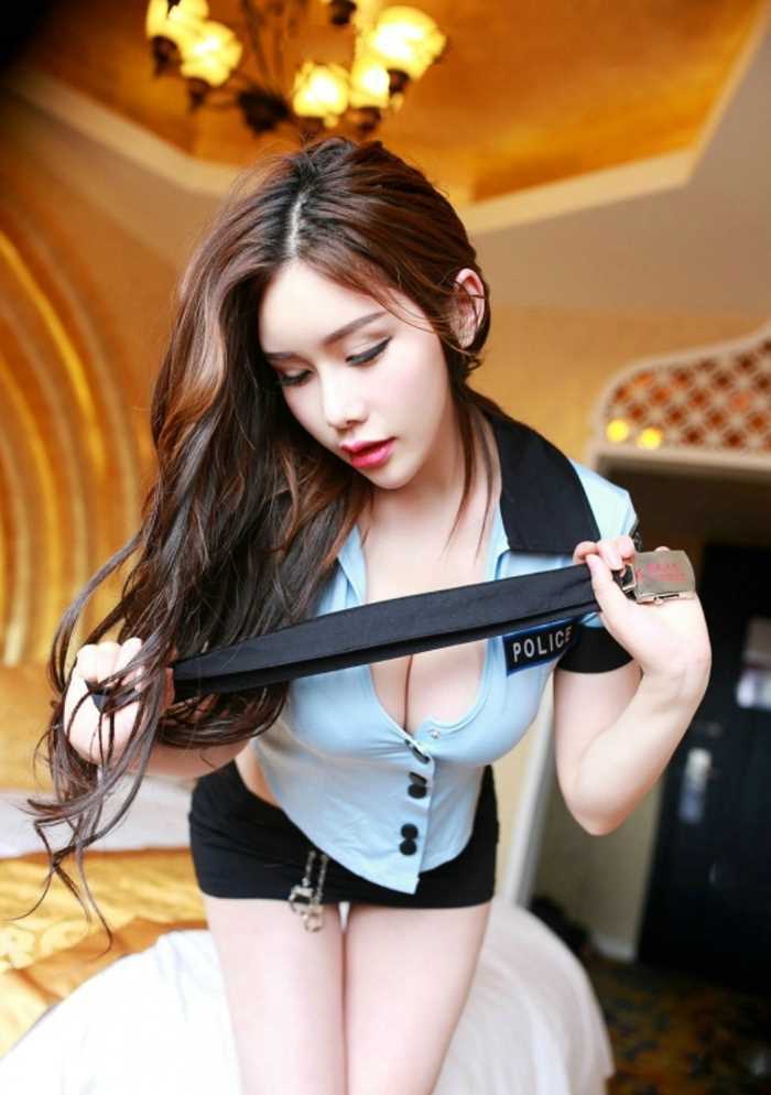 最新于姬私房制服秀沟图集