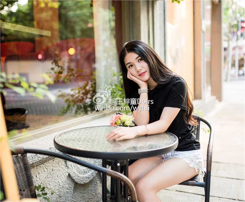 最新足球宝贝王梓童Doirs微博性感撩人私拍壁纸