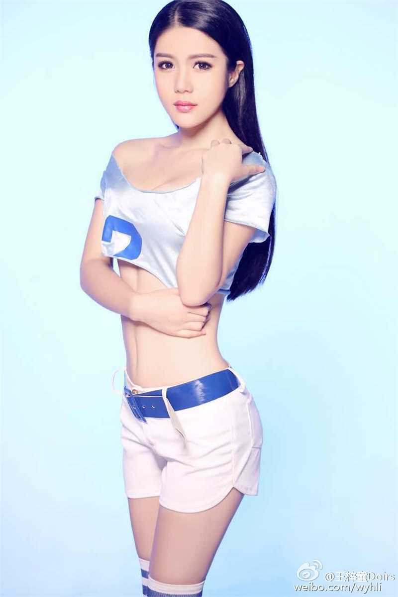 最新足球宝贝王梓童Doirs微博性感撩人私拍壁纸