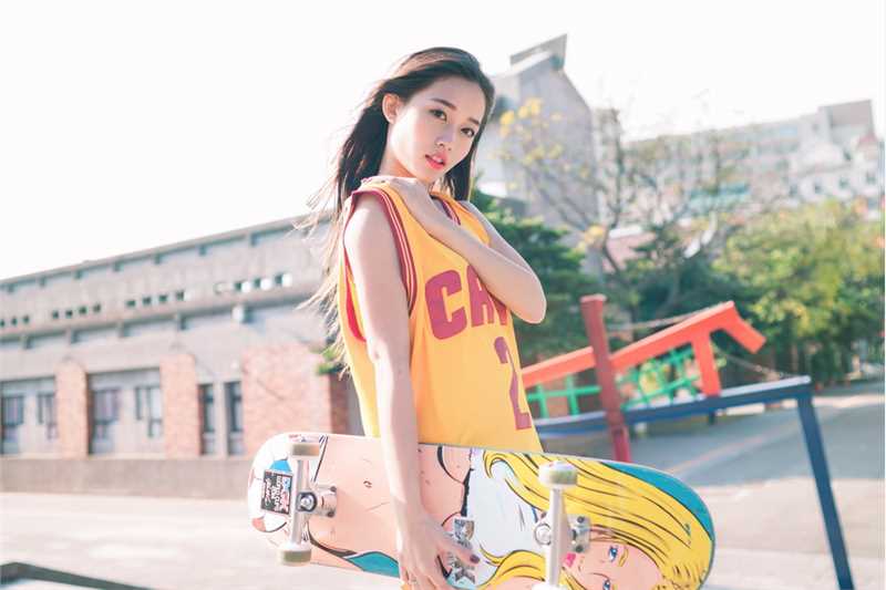 优质台湾长发美女利善榛Cindy变身篮球宝贝图片