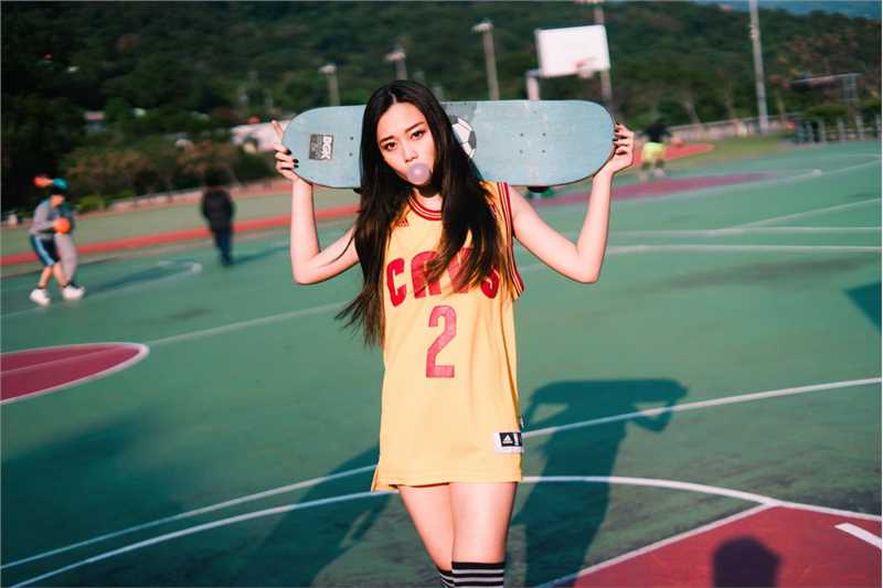 优质台湾长发美女利善榛Cindy变身篮球宝贝图片