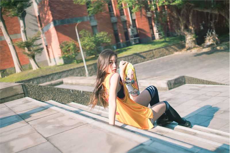 优质台湾长发美女利善榛Cindy变身篮球宝贝图片