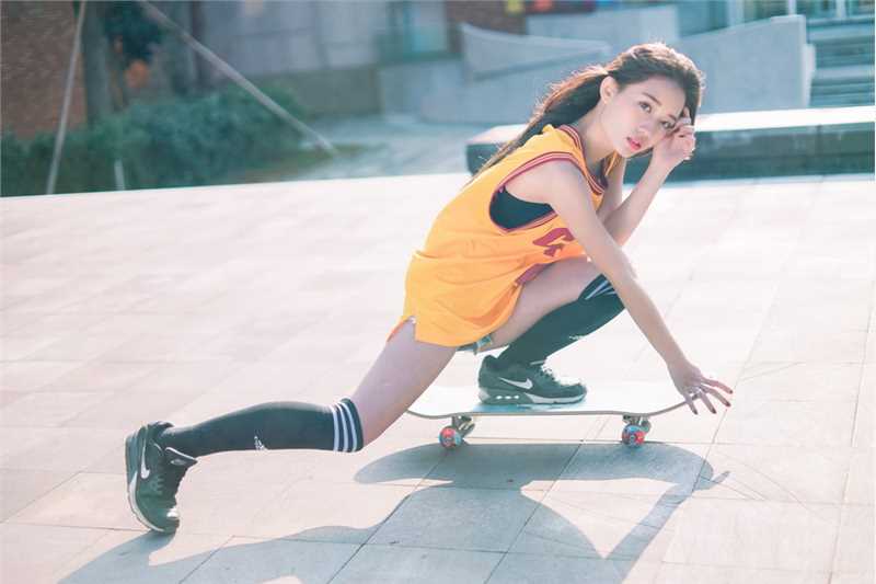 优质台湾长发美女利善榛Cindy变身篮球宝贝图片