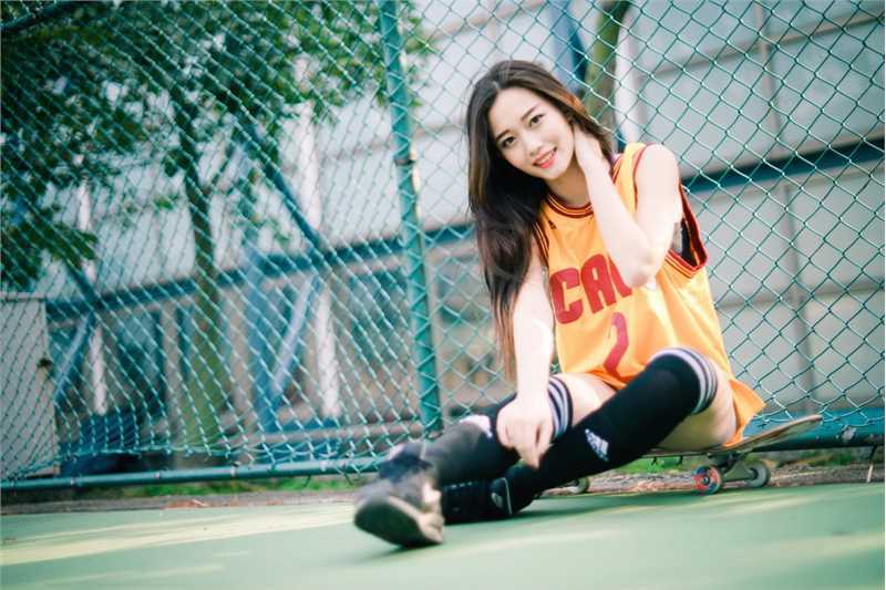 优质台湾长发美女利善榛Cindy变身篮球宝贝图片