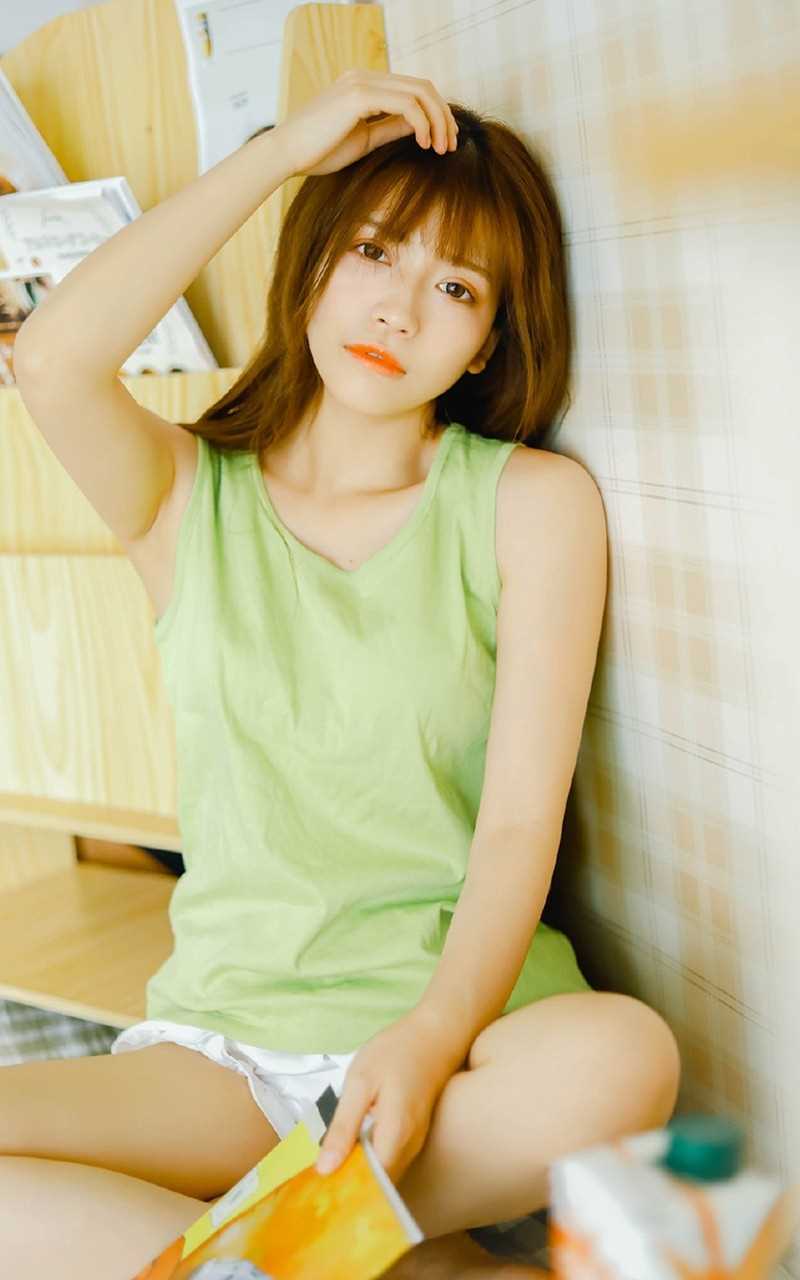 长腿正妹私房美女惹火大胆身材妙曼曲线性感