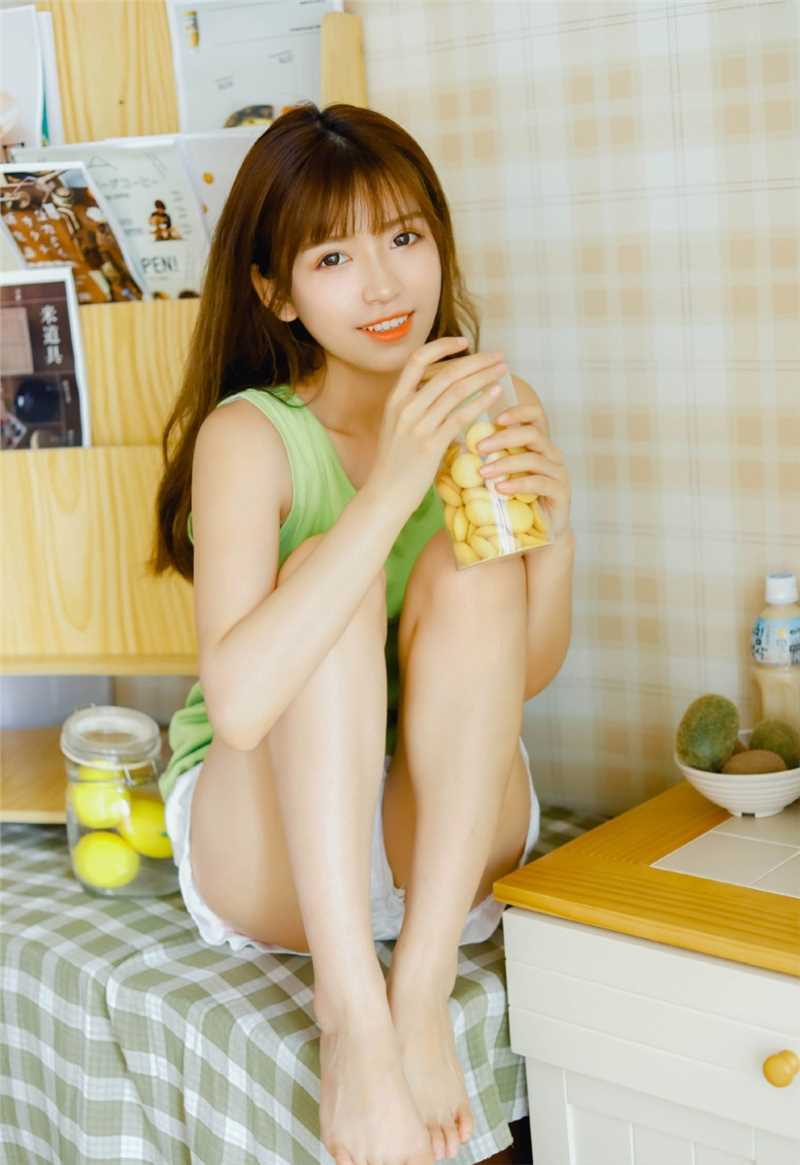 长腿正妹私房美女惹火大胆身材妙曼曲线性感