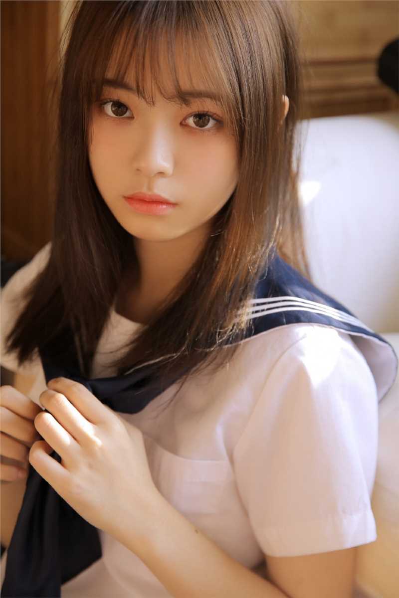特别专辑清纯美女模特制服短裙小清新秀色可餐私房写真图片