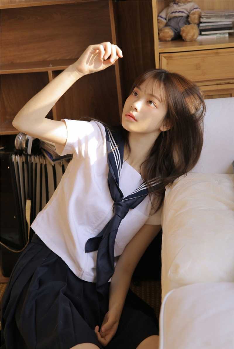 特别专辑清纯美女模特制服短裙小清新秀色可餐私房写真图片