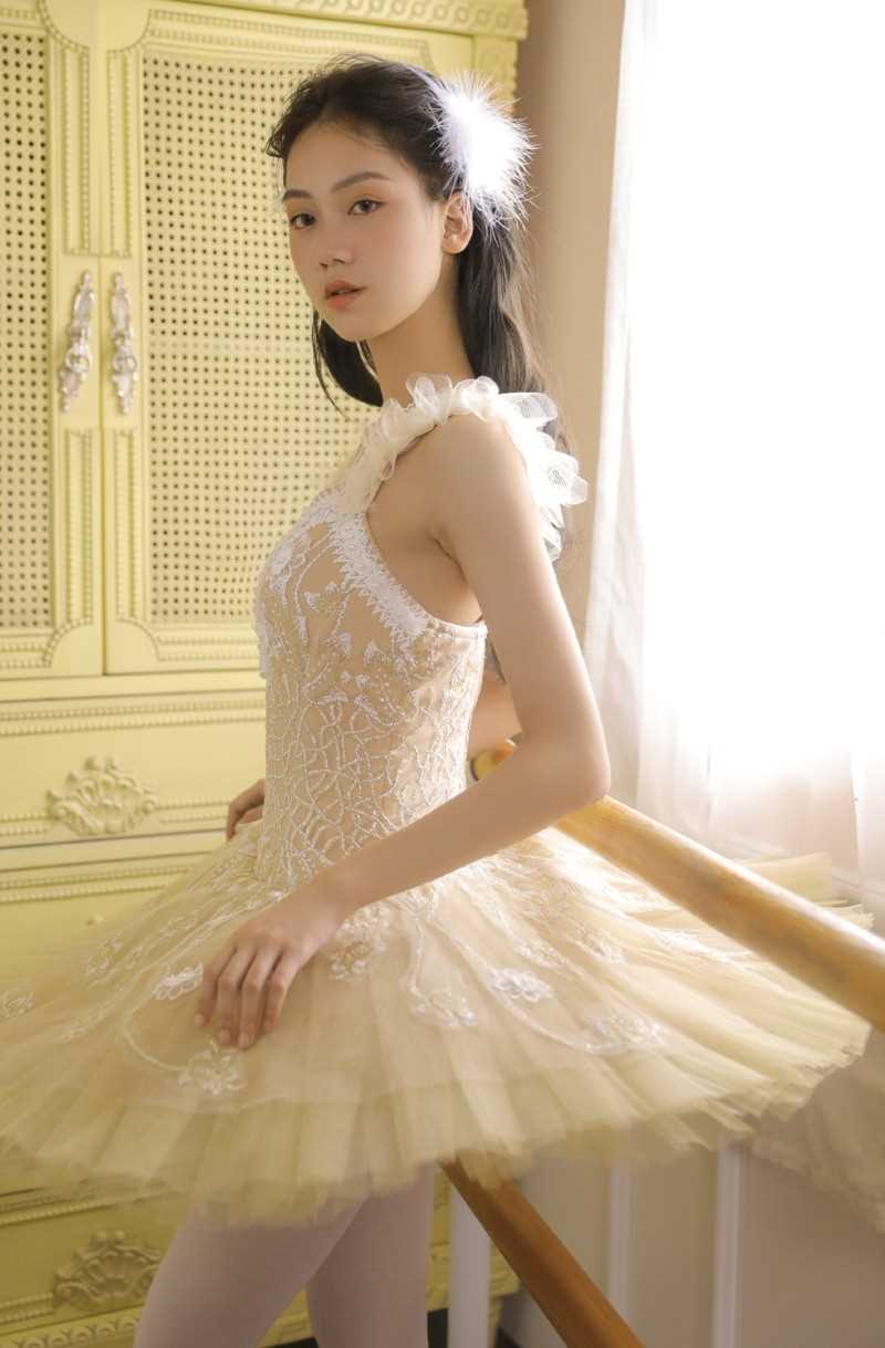最全清纯妹妹低胸露漂亮性感养眼美女集相册