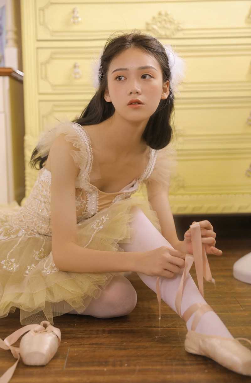 最全清纯妹妹低胸露漂亮性感养眼美女集相册