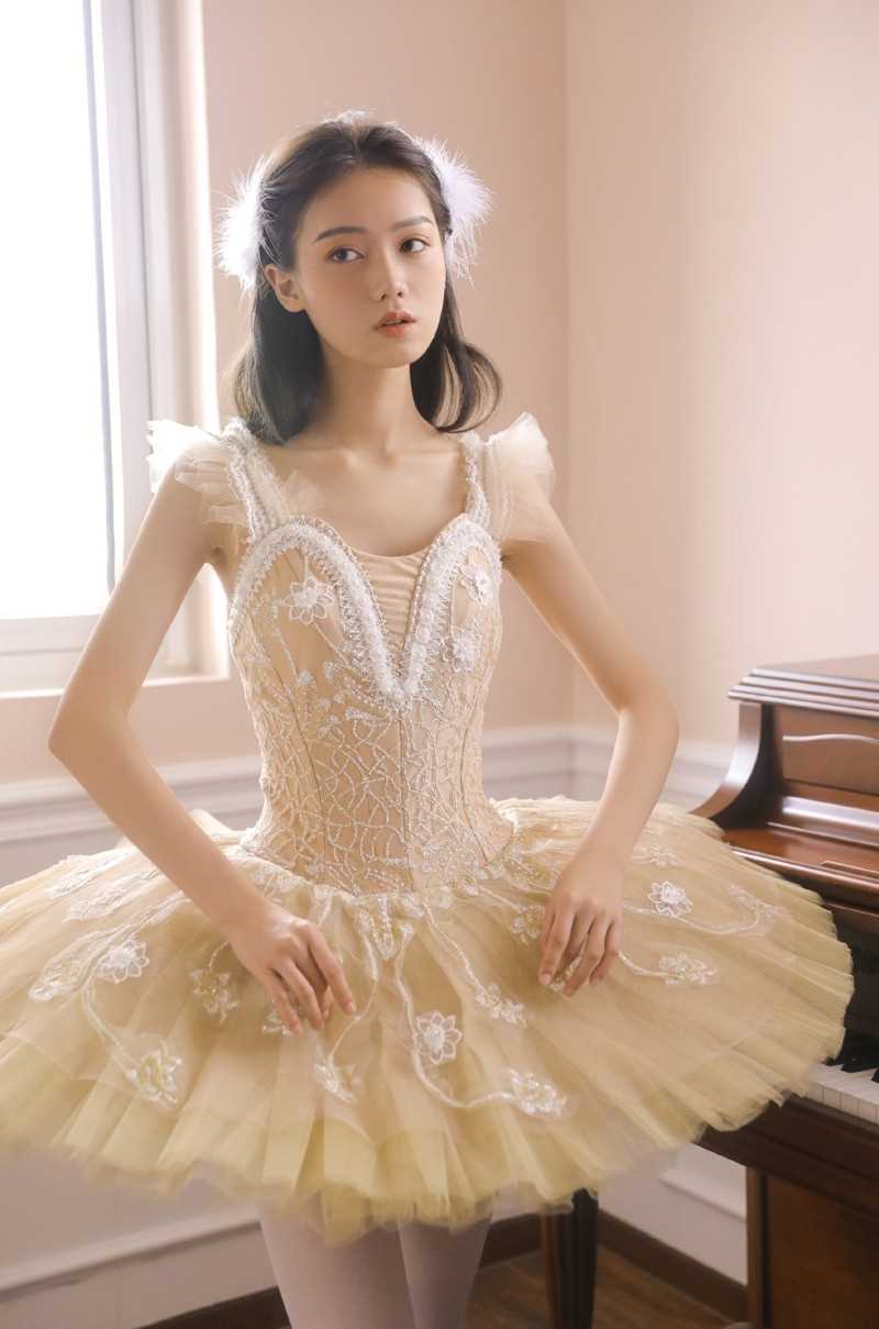 最全清纯妹妹低胸露漂亮性感养眼美女集相册