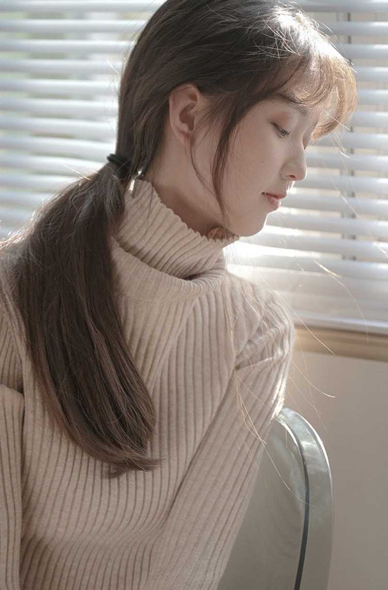 精选阳光小美女气质纤尘不染清纯唯美女生照片图册