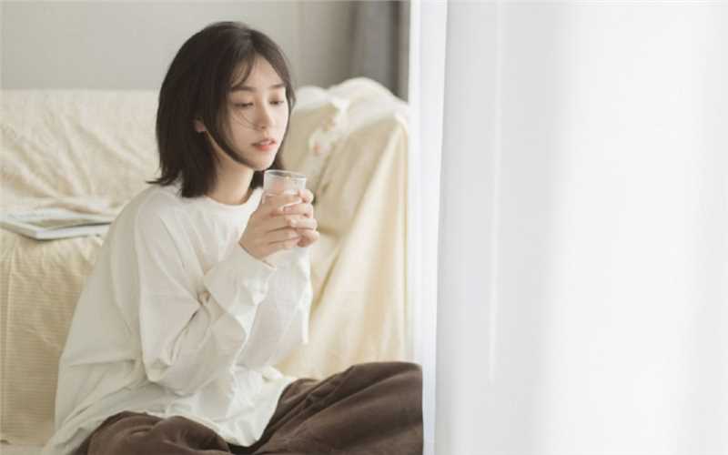 精选小清新气质短发美女居家浪漫怡静迷人清纯图片图册