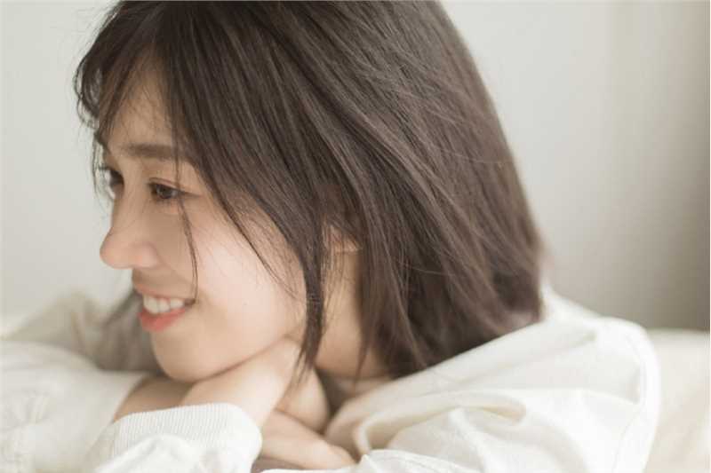 精选小清新气质短发美女居家浪漫怡静迷人清纯图片图册