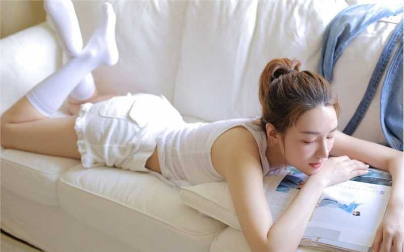 清纯养眼日韩美女水嫩精致五官内衣诱人香艳