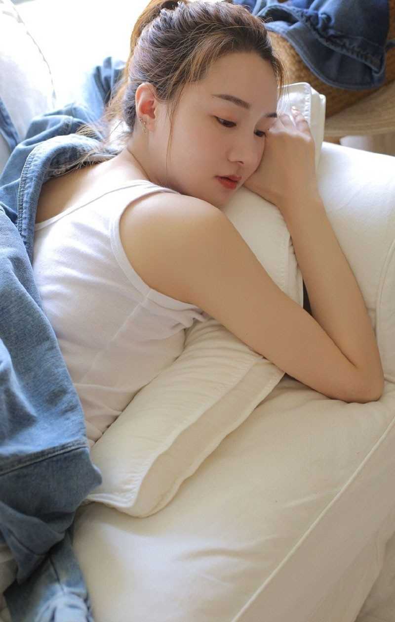 清纯养眼日韩美女水嫩精致五官内衣诱人香艳