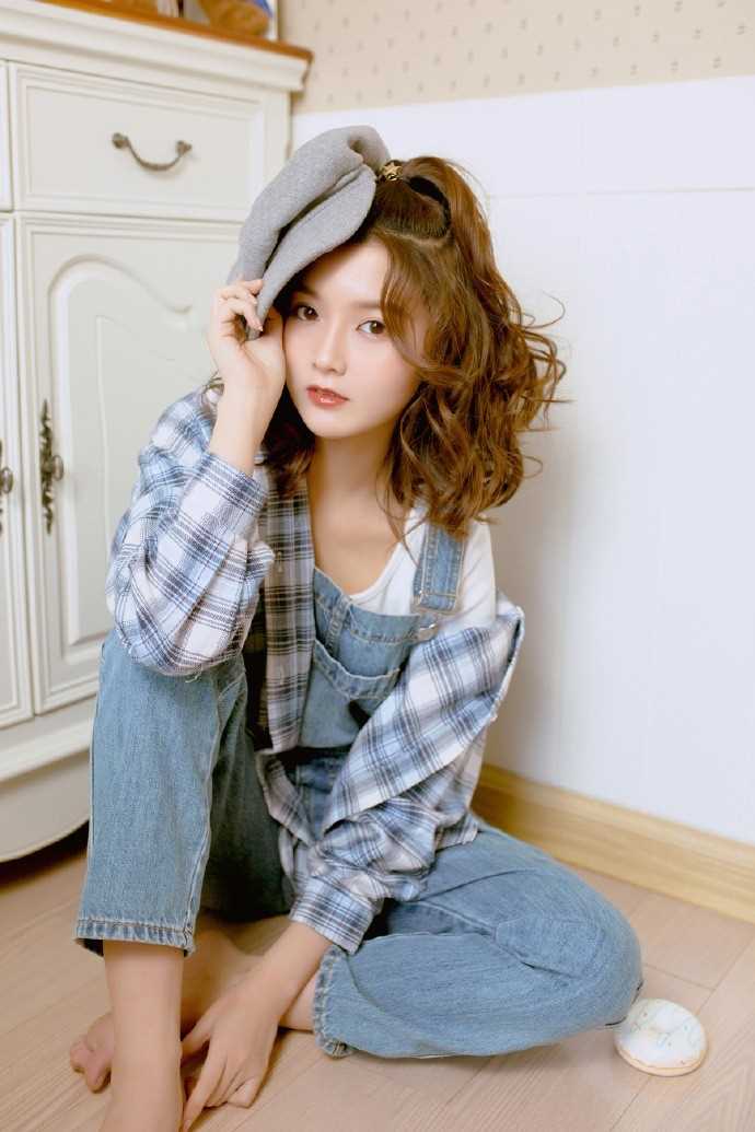 特别专辑活泼俏皮美女个性可爱丸子头清纯甜美图片