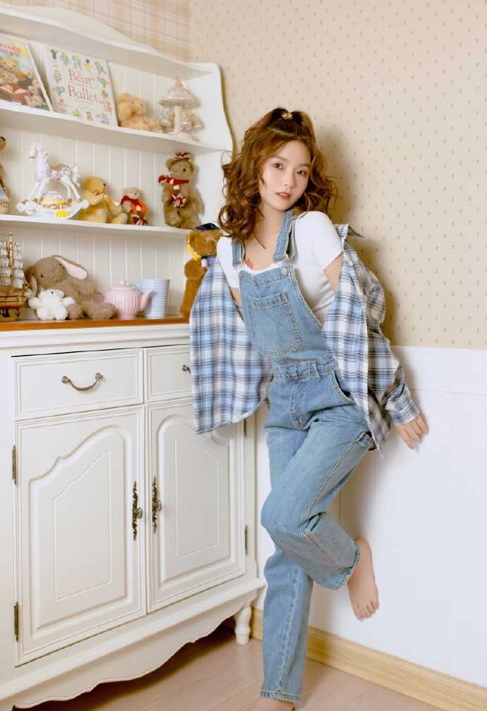 特别专辑活泼俏皮美女个性可爱丸子头清纯甜美图片